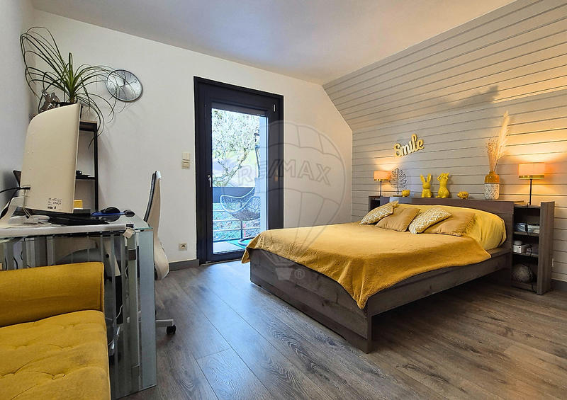 Maison - 183 m² - 5 pièces