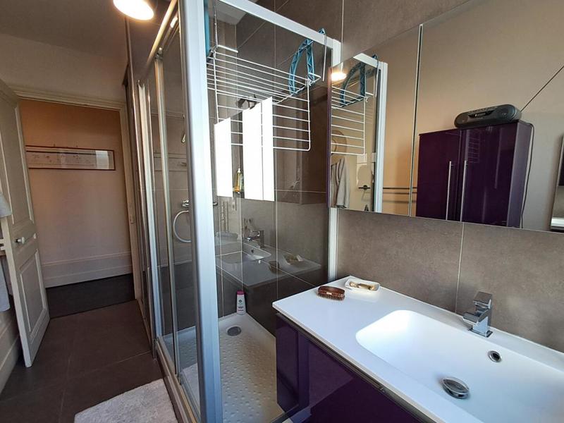 Appartement - 169 m² - 6 pièces