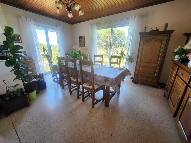 Maison traditionnelle - 151 m² - 6 pièces