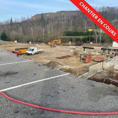 Local d'activité / Entrepôt - 365 m²