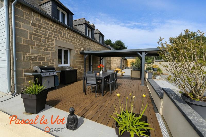 Maison - 128 m² - 7 pièces