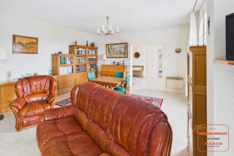 Maison - 208 m² - 8 pièces