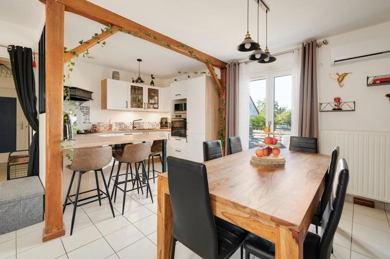 Maison - 92 m² - 4 pièces
