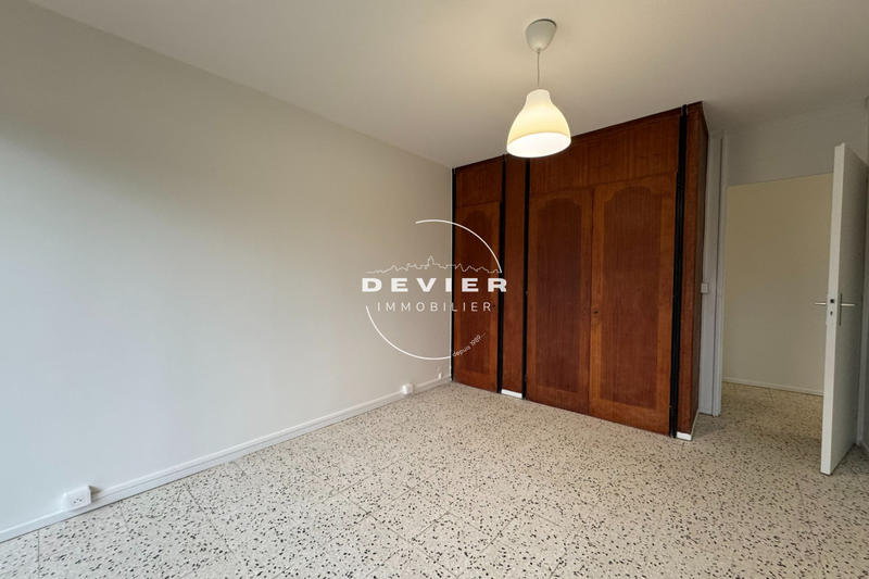 Appartement - 98 m² - 4 pièces