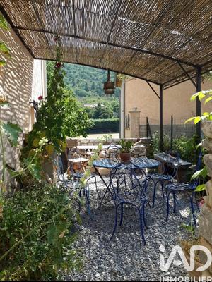 Maison de village - 170 m² - 8 pièces