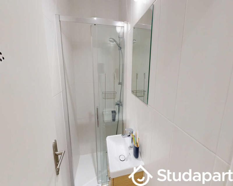 Chambre - 220 m² - 1 pièce