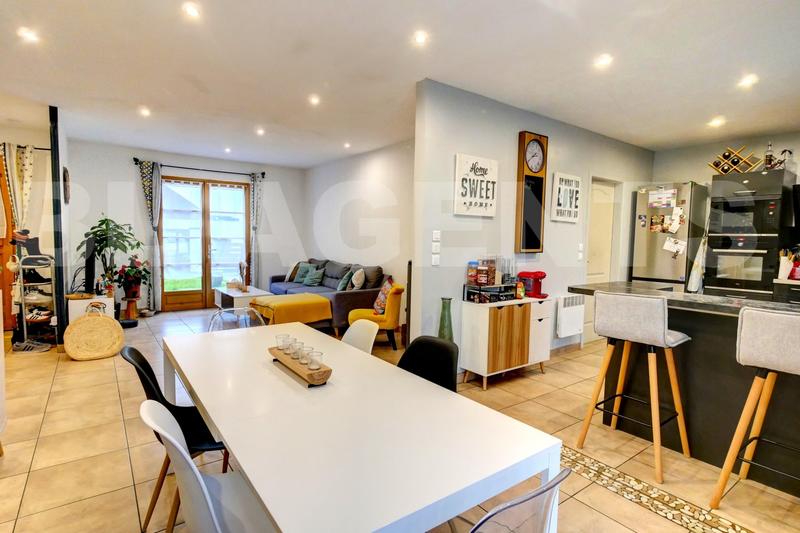 Maison traditionnelle - 115 m² - 6 pièces