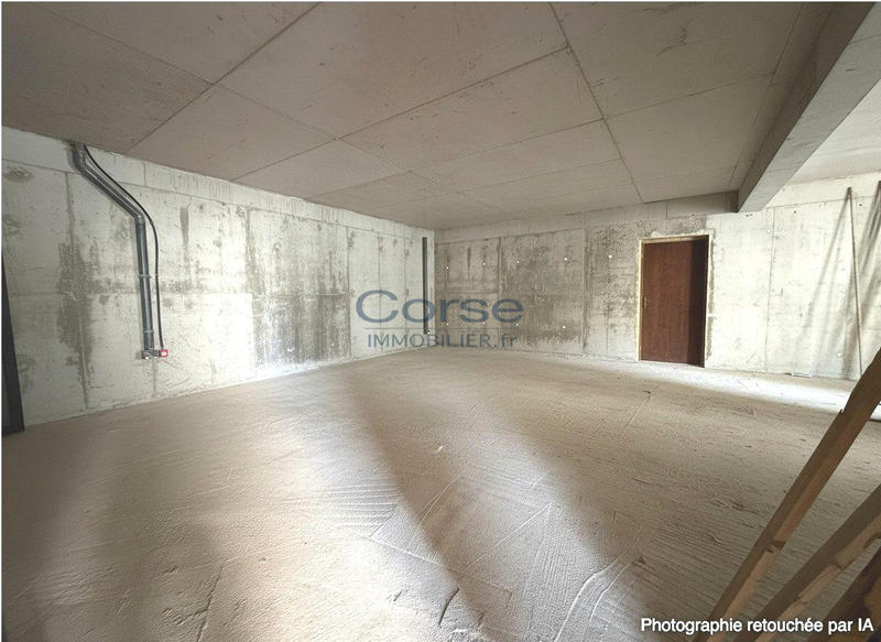 Local commercial - 82 m² - 1 pièce