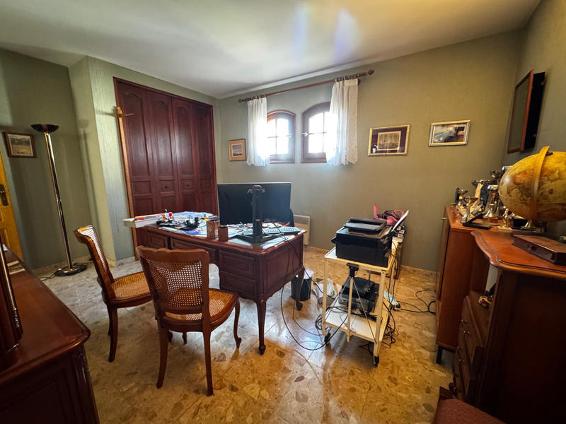 Maison - 200 m² - 9 pièces