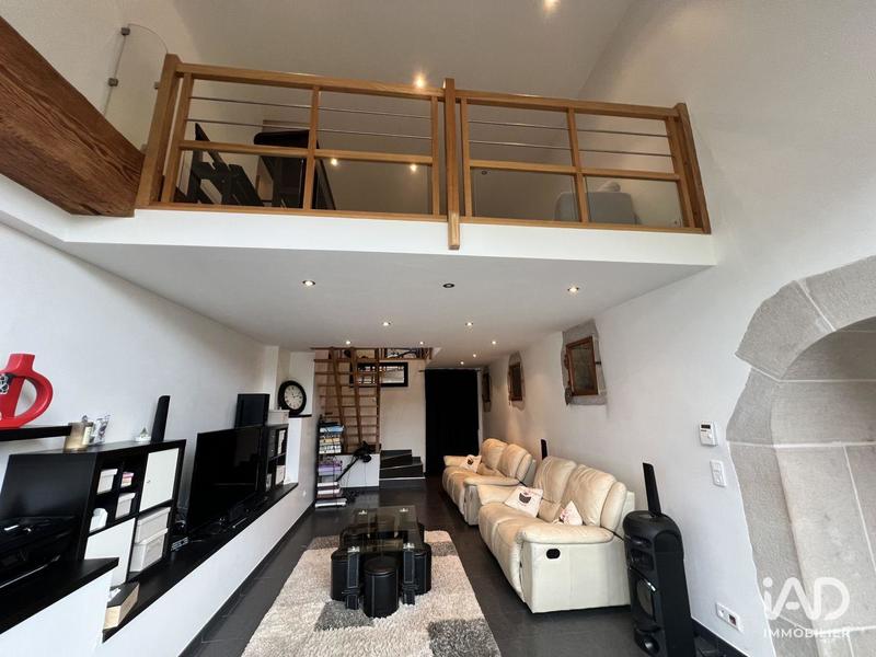 Maison - 237 m² - 6 pièces