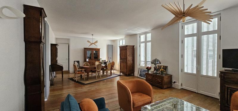 Appartement - 120 m² - 4 pièces