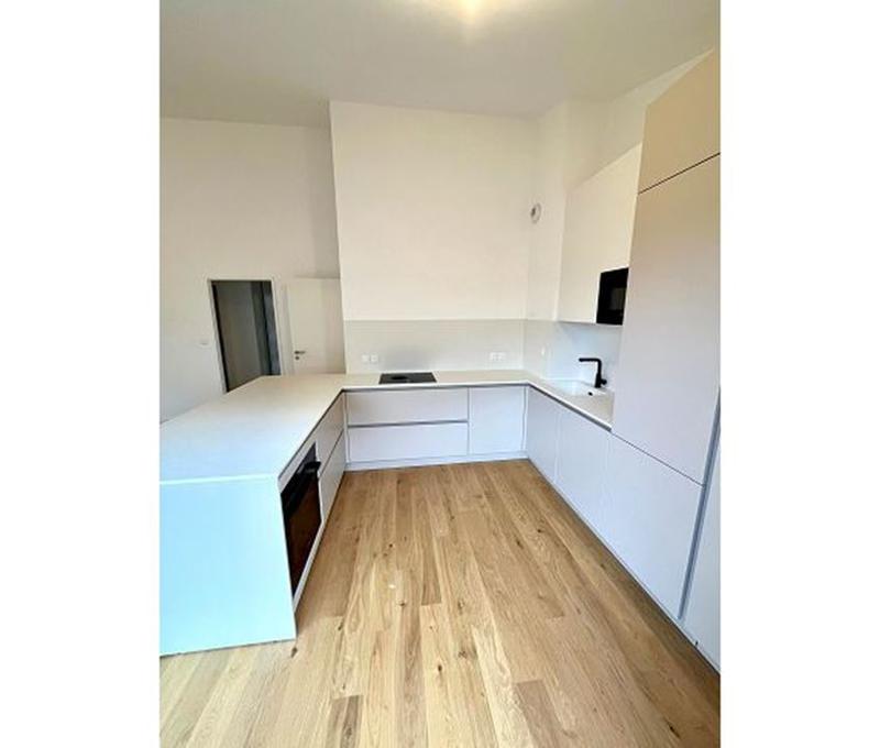 Appartement - 96 m² - 4 pièces