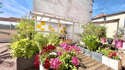 Maison - 349 m² - 10 pièces