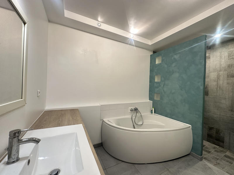 Appartement - 103 m² - 4 pièces