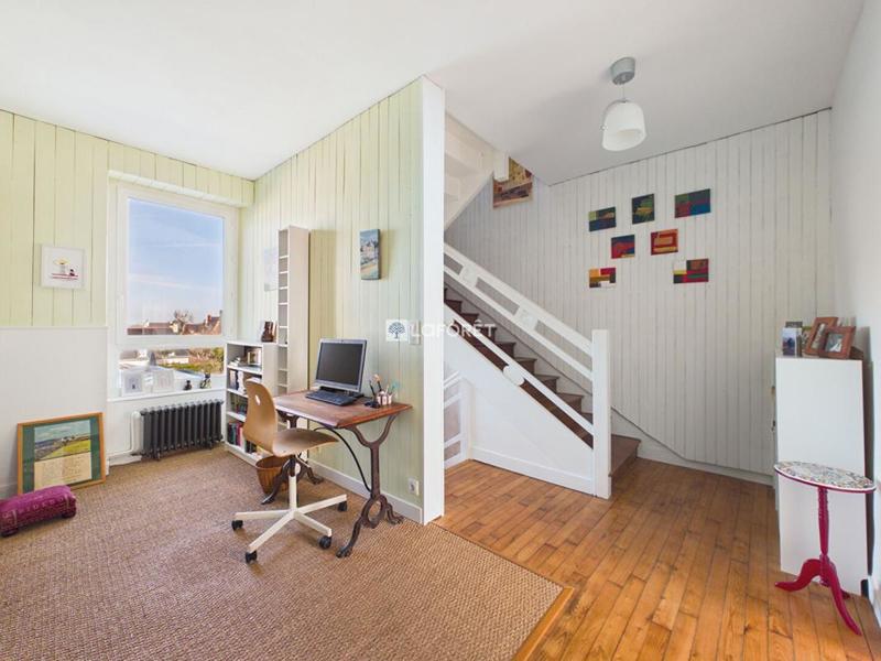 Maison - 205 m² - 8 pièces