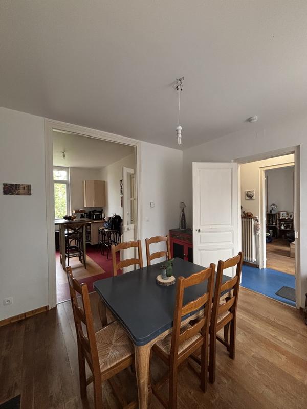 Maison - 95 m² - 5 pièces