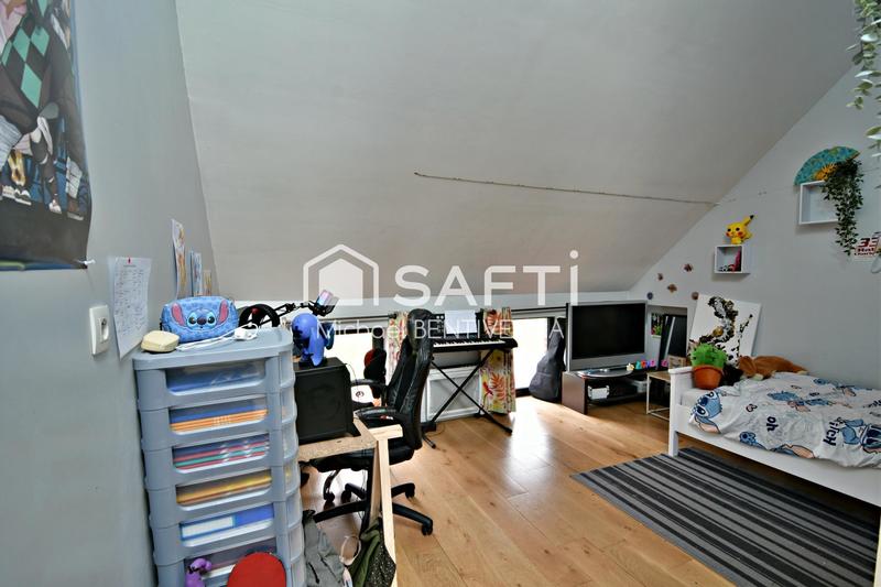 Maison - 240 m² - 7 pièces