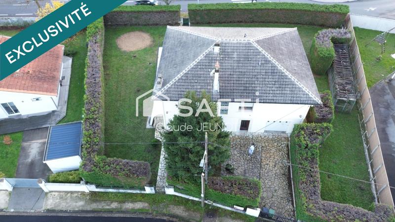 Maison - 210 m² - 6 pièces