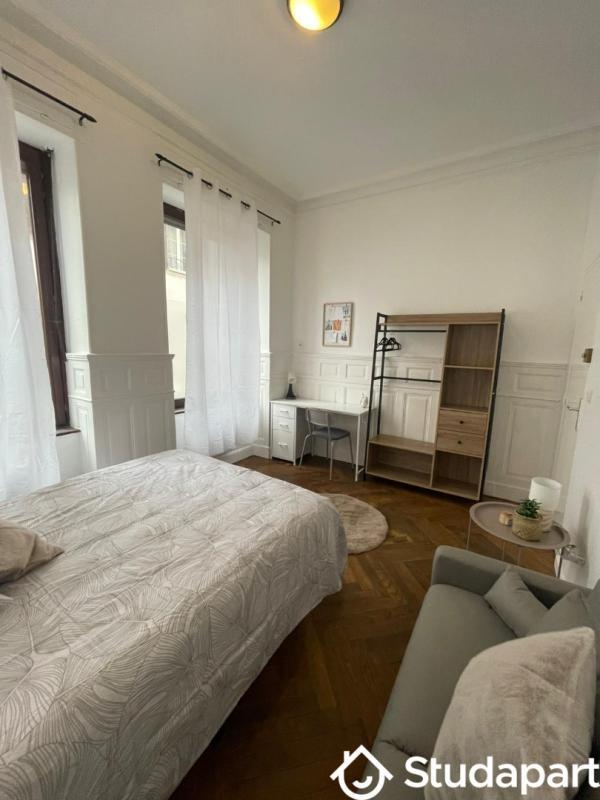 Chambre - 11 m² - 1 pièce