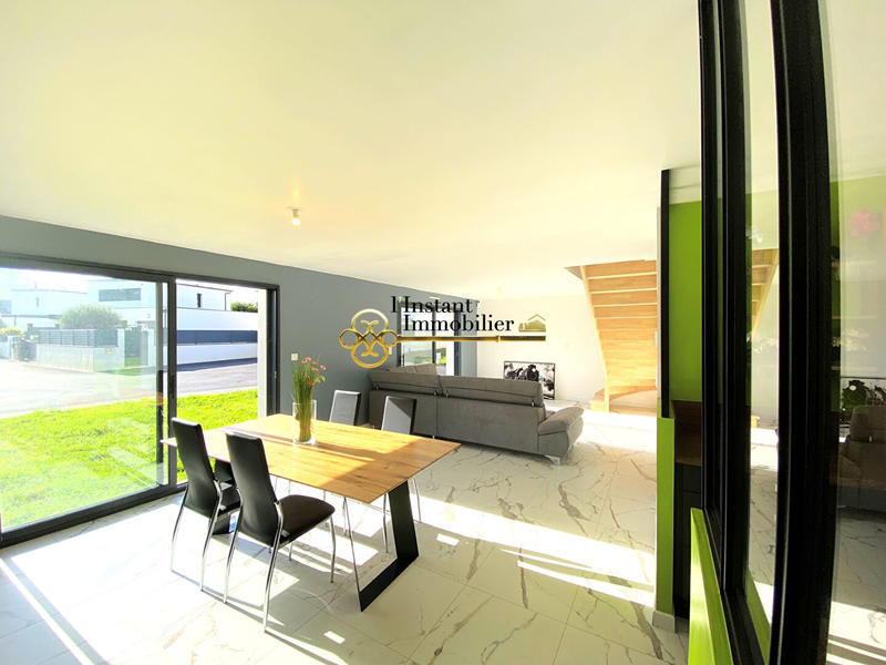 Maison - 108 m² - 5 pièces