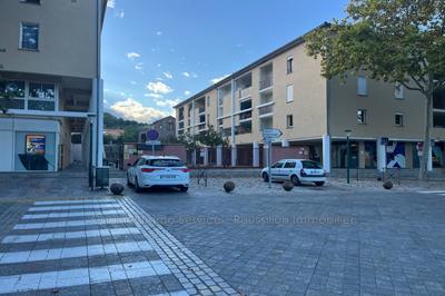 Local commercial - 127 m²