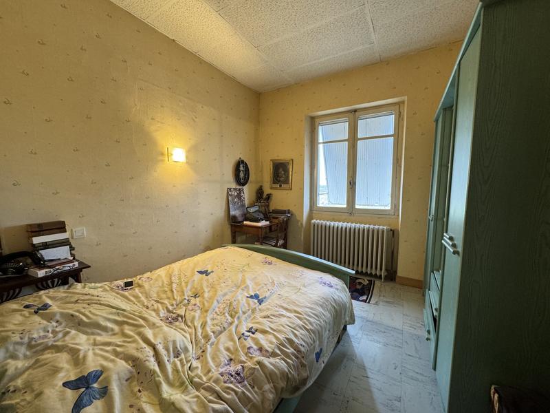 Maison - 252 m² - 7 pièces