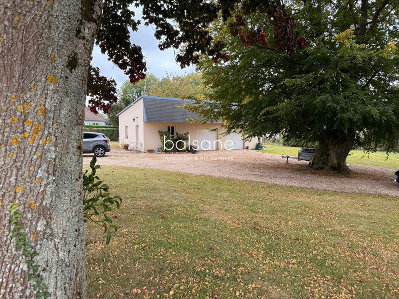 Maison traditionnelle - 175 m² - 8 pièces