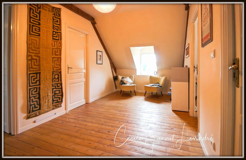 Maison - 188 m² - 8 pièces