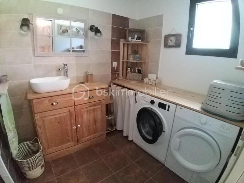 Maison traditionnelle - 170 m² - 6 pièces