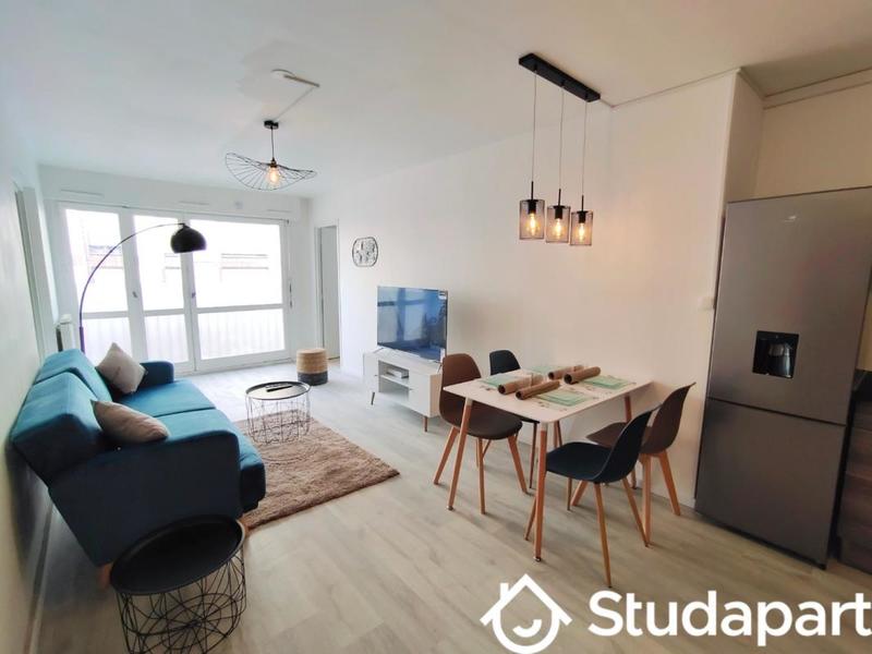 Chambre - 14 m² - 1 pièce