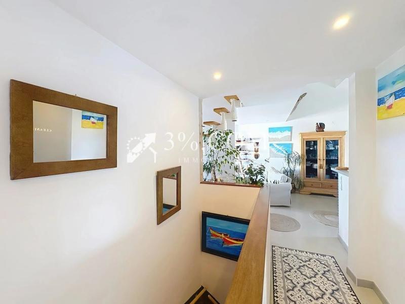 Maison - 185 m² - 9 pièces