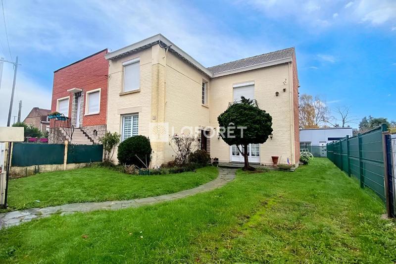 Maison - 137 m² - 5 pièces