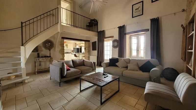 Maison - 195 m² - 8 pièces