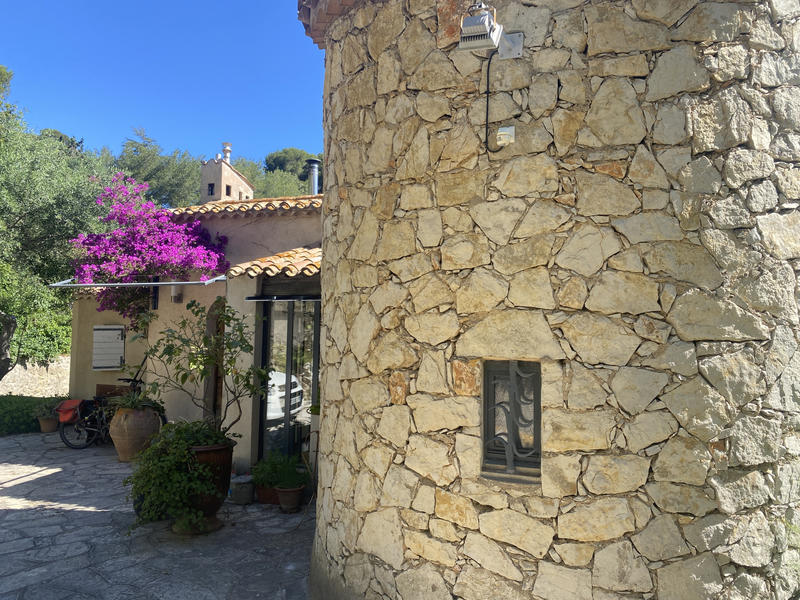 Maison - 190 m² - 8 pièces