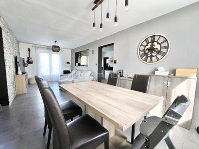 Maison traditionnelle - 135 m² - 6 pièces