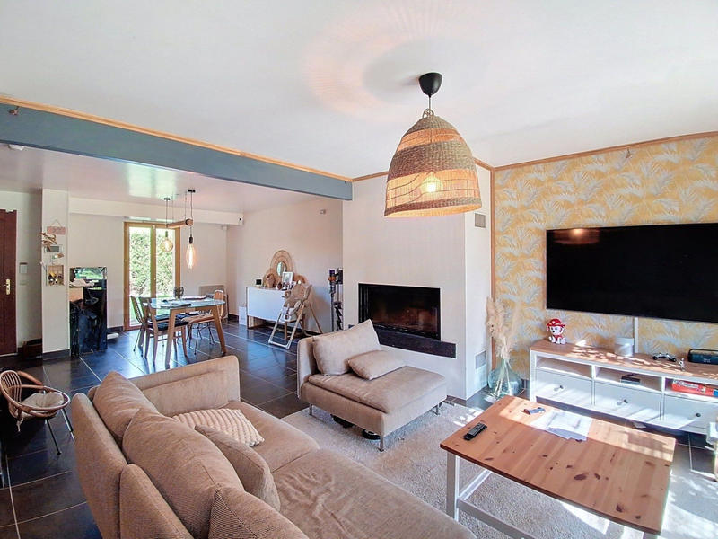 Maison - 106 m² - 6 pièces