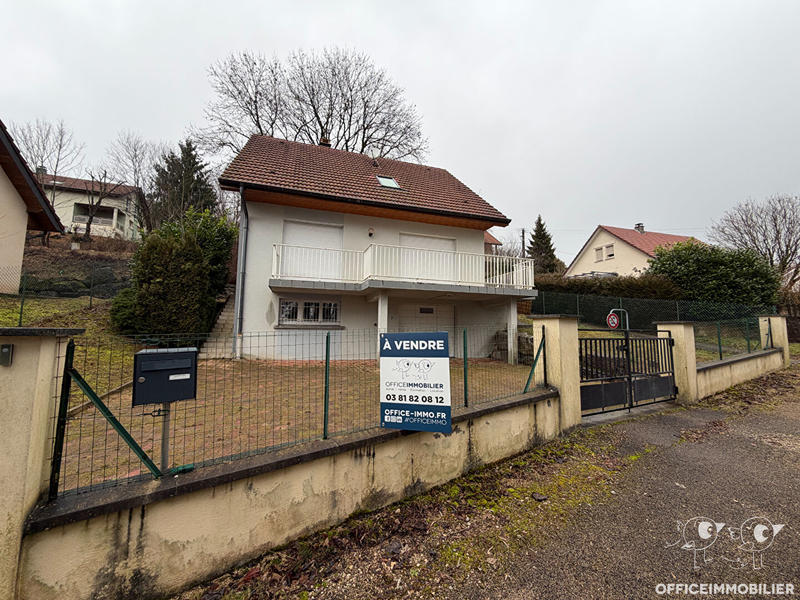 Maison - 104 m² - 5 pièces