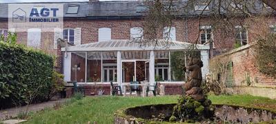 Maison - 220 m² - 7 pièces