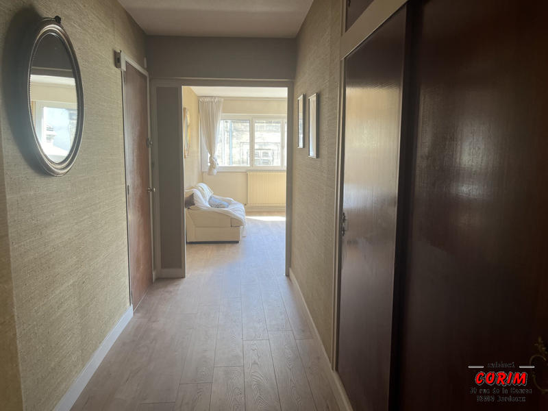 Appartement - 77 m² - 3 pièces