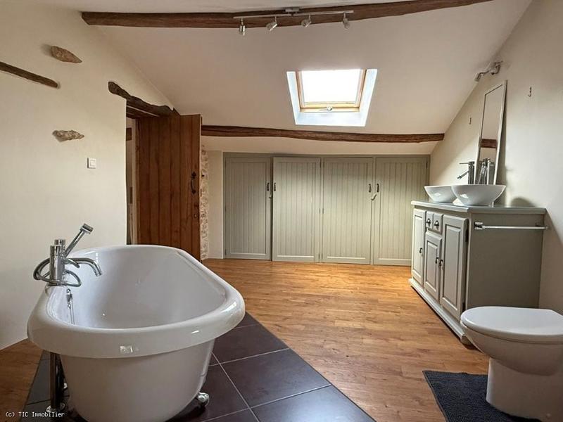 Maison en pierre - 125 m² - 4 pièces