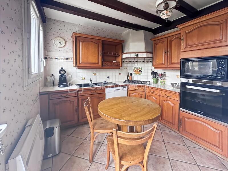 Maison - 97 m² - 5 pièces