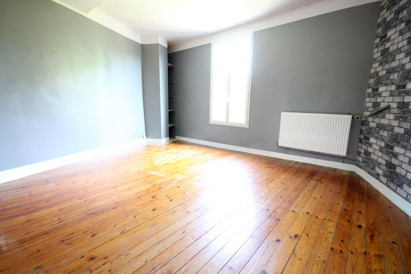 Maison - 192 m² - 7 pièces