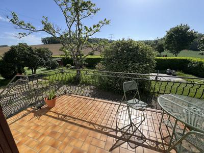 Maison - 94 m² - 4 pièces