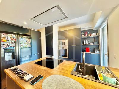 Appartement - 72 m² - 3 pièces