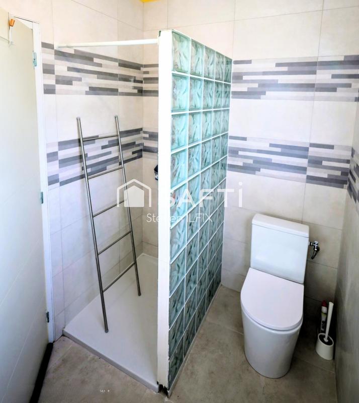 Maison - 220 m² - 4 pièces