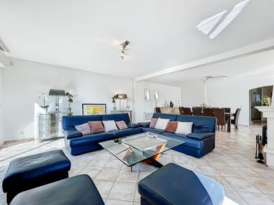 Villa - 182 m² - 5 pièces