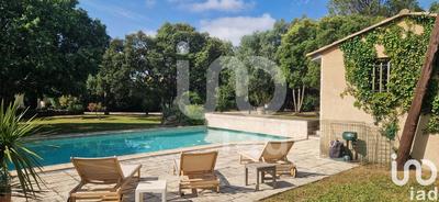 Maison - 250 m² - 11 pièces