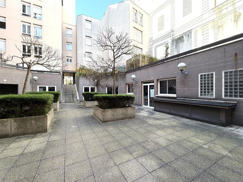 Bureau - 206 m² - 6 pièces