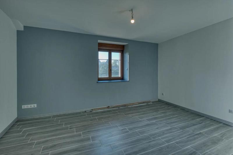 Maison - 270 m² - 9 pièces