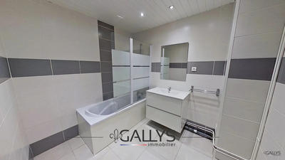 Appartement - 184 m² - 5 pièces